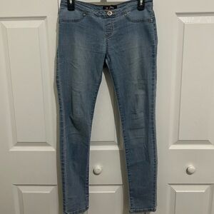 Guess Stretch Light Wash Denim Jeans Women’s Size 29 Low Rise Pre-Owned